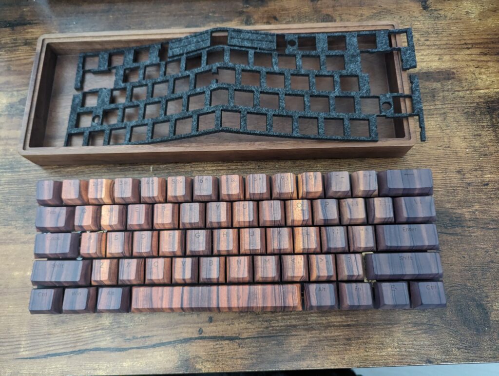 with keycaps, will put  foam in